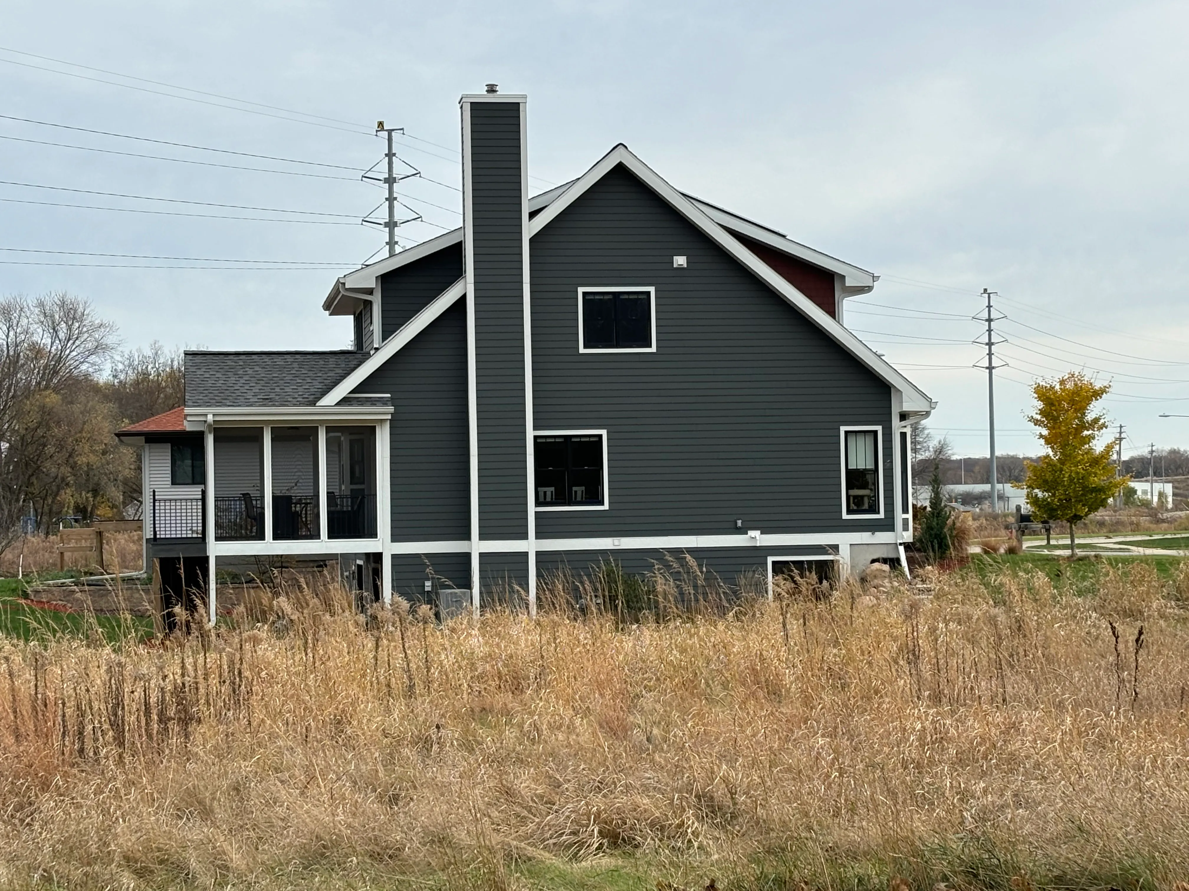 grey house with white outline
